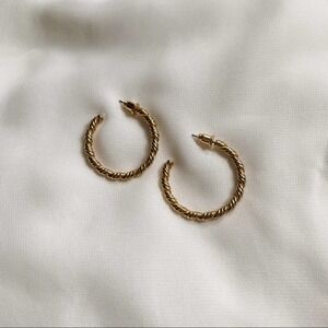 VTG Gold Twist Textured Classic Hoop Earrings